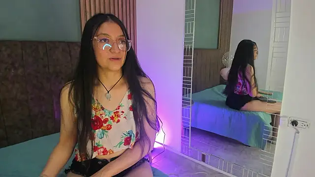 Snapshot of HannaWen_ chatting on 02-21-26, 08:00 HannaWen online show from 02-21-26, 08:00