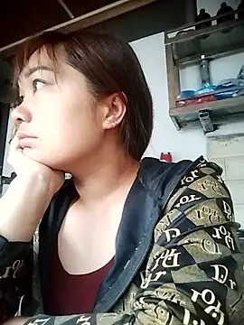 cute-hiphop online show from 05-17-26, 11:38