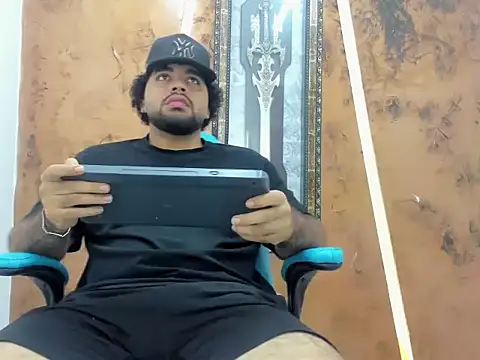 Snapshot of Chris_Evans22 chatting on 03-01-26, 07:47 Chris Evans22 online show from 03-01-26, 07:47