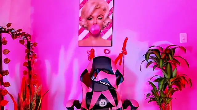 Snapshot of kenia_thompsom01 chatting on 02-03-26, 02:53 kenia thompsom01 online show from 02-03-26, 02:53