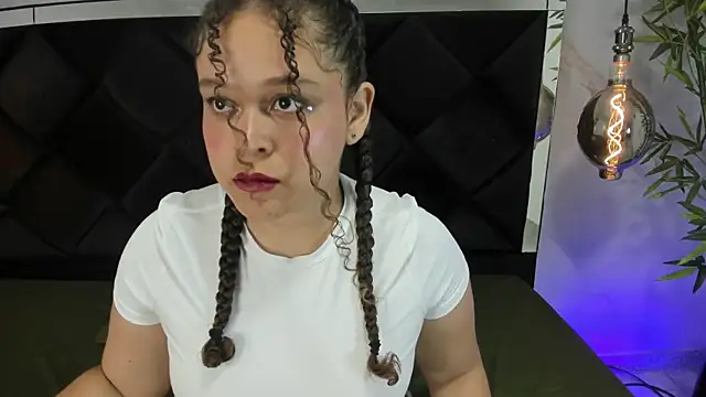 IrinaVoshh  online show from 03-12-26, 07:07