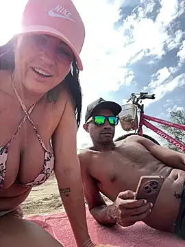 Snapshot of hotcasal69 chatting on 03-01-26, 06:19 hotcasal69 online show from 03-01-26, 06:19