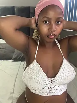 SexyLaylahx online show from 02-14-26, 01:22