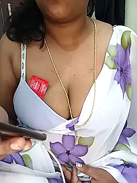 Chinnima143 online show from 02-16-26, 07:18