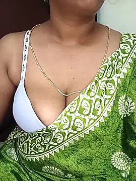 Chinnima143 online show from 04-23-26, 05:03