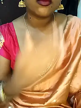Chinnima143 online show from 06-26-26, 04:02