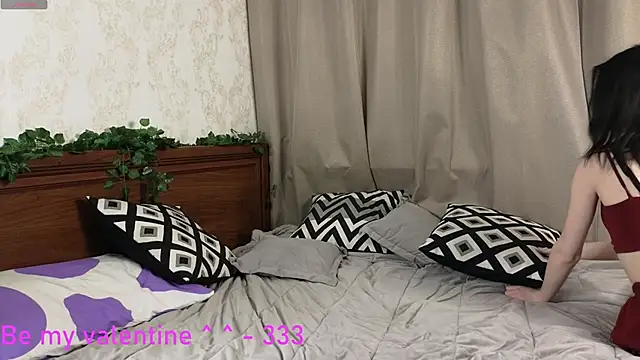 Snapshot of AuburnConfetti chatting on 02-14-26, 06:30 AuburnConfetti online show from 02-14-26, 06:30