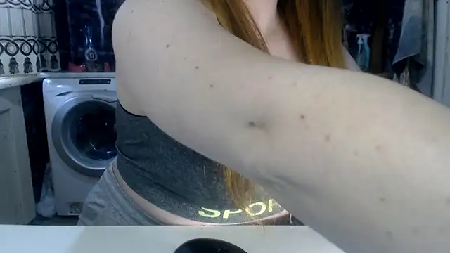 Snapshot of MaryShiny_ chatting on 02-25-26, 09:31 MaryShiny online show from 02-25-26, 09:31