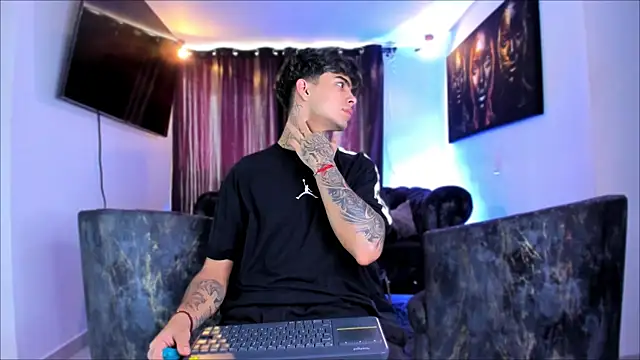 miguel aguirre  online show from 02-24-26, 01:01