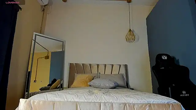 Snapshot of Alishaa_sweet chatting on 02-23-26, 01:12 Alishaa sweet online show from 02-23-26, 01:12