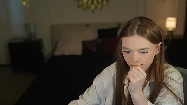 Snapshot of Zlata_Sky chatting on 07-11-26, 02:39 Zlata Sky online show from 07-11-26, 02:39