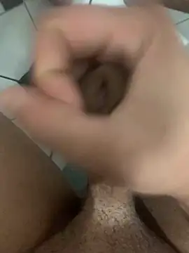 bruniinhoo1910 online show from 02-16-26, 08:57