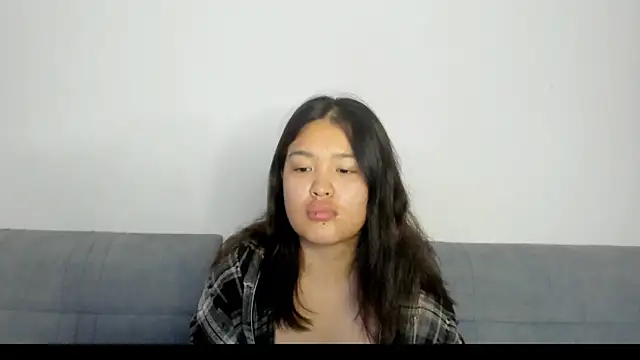 Snapshot of luna_yum chatting on 02-25-26, 07:25 luna yum online show from 02-25-26, 07:25