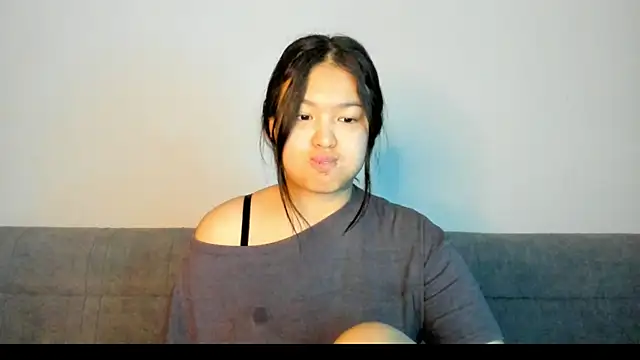 Snapshot of luna_yum chatting on 02-26-26, 09:37 luna yum online show from 02-26-26, 09:37