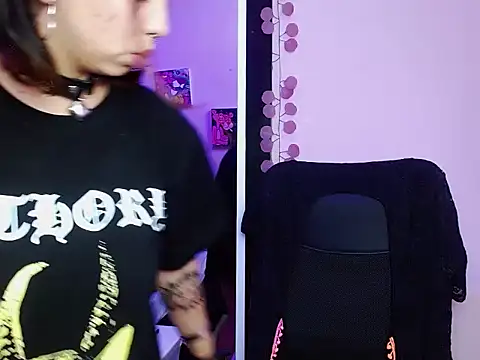 Snapshot of vanesa_bobs chatting on 02-26-26, 03:17 vanesa bobs online show from 02-26-26, 03:17