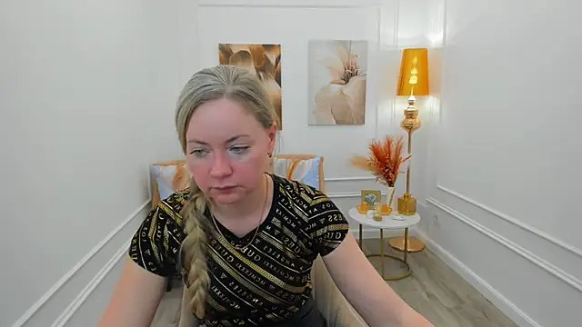 CharlotteKerti online show from 04-01-26, 05:54