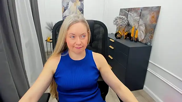 CharlotteKerti online show from 03-22-26, 07:48