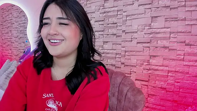 Elarossie online show from 02-15-26, 02:56