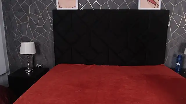 Lia tomson online show from 04-16-26, 07:58