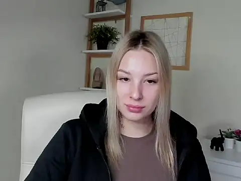 Snapshot of VelvetAngela chatting on 02-13-26, 06:35 VelvetAngela online show from 02-13-26, 06:35