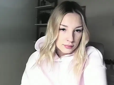 Snapshot of VelvetAngela chatting on 02-18-26, 06:44 VelvetAngela online show from 02-18-26, 06:44