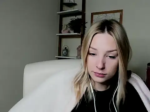 Snapshot of VelvetAngela chatting on 02-24-26, 06:36 VelvetAngela online show from 02-24-26, 06:36