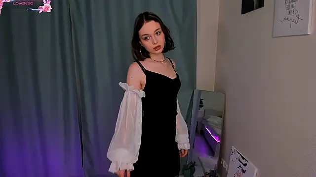 LillianPerry online show from 02-15-26, 08:19