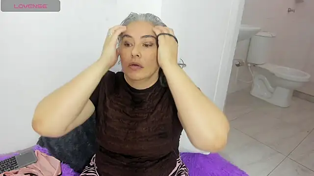 mature gold1 online show from 02-10-26, 11:53