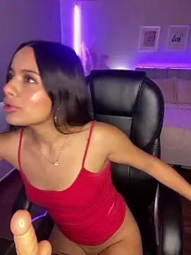 Snapshot of Dulce_pink18 chatting on 02-07-26, 03:42 Dulce pink18 online show from 02-07-26, 03:42