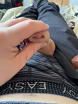 twankletoes1234 online show from 04-23-26, 07:59