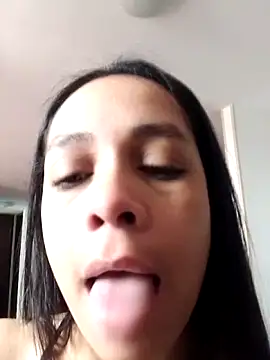 paula lopez   online show from 04-28-26, 04:00