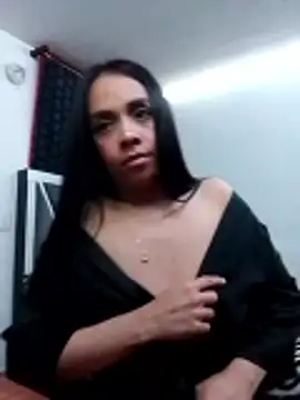 paula lopez   online show from 03-08-26, 02:04