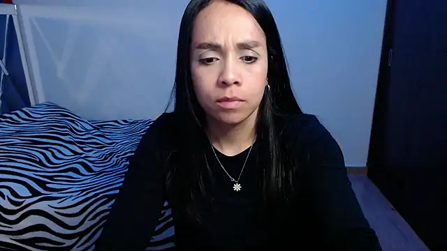 paula lopez   online show from 07-04-26, 01:01