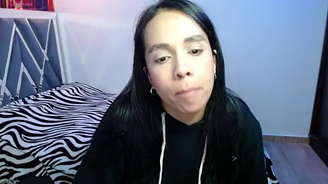paula lopez   online show from 06-09-26, 05:36