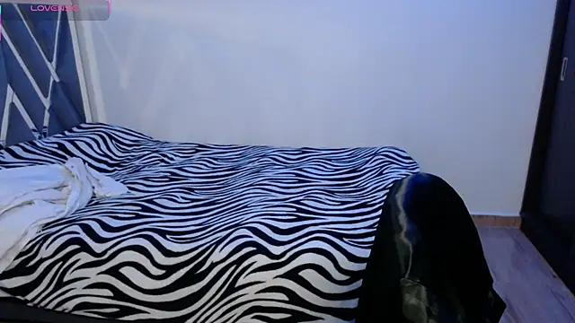 paula lopez   online show from 03-04-26, 01:02