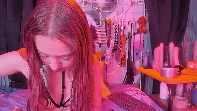 Snapshot of mhannia_bdsm303av chatting on 02-12-26, 04:34 mhannia bdsm303av online show from 02-12-26, 04:34