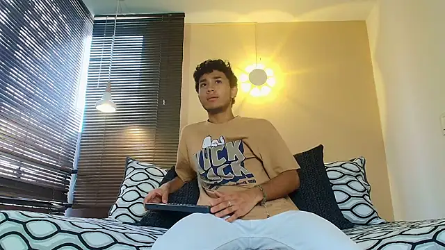 Damon Salvarote S online show from 04-08-26, 04:30