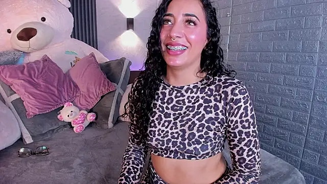 Magic ivone online show from 03-21-26, 11:58