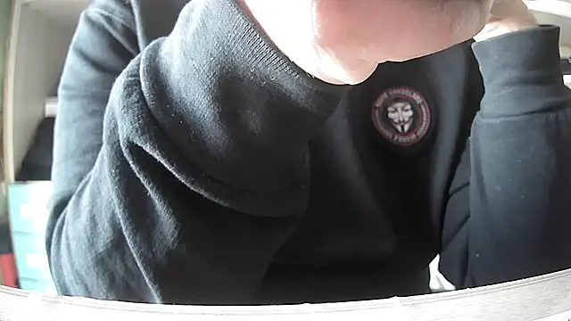 no-name15 online show from 04-18-26, 07:44