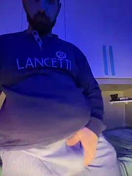 Snapshot of no-name15 chatting on 03-02-26, 11:44 no-name15 online show from 03-02-26, 11:44