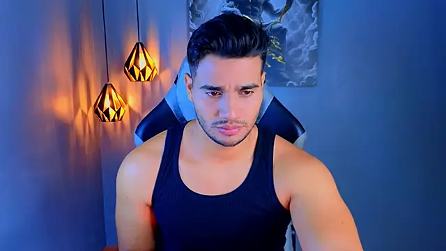 AndresRodriguez1 online show from 04-19-26, 11:44