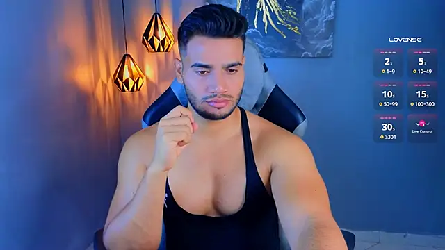 AndresRodriguez1 online show from 04-28-26, 11:47