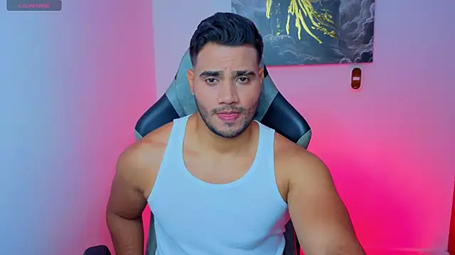 AndresRodriguez1 online show from 05-31-26, 10:21