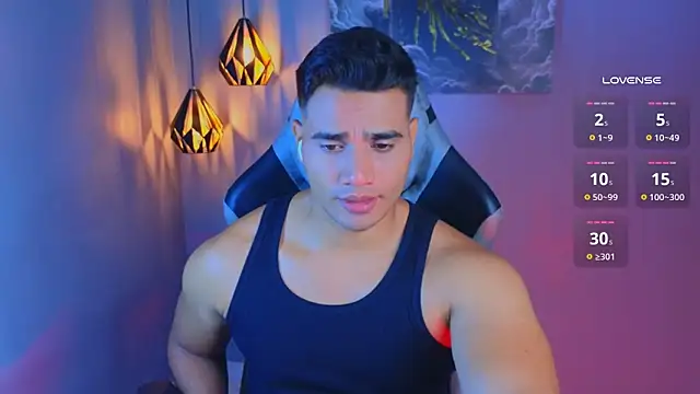 AndresRodriguez1 online show from 04-04-26, 12:17