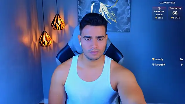 AndresRodriguez1 online show from 05-01-26, 02:44