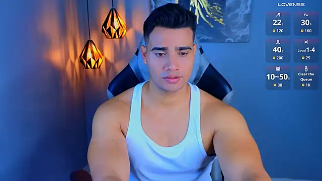 AndresRodriguez1 online show from 04-29-26, 12:53