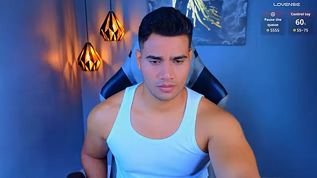 AndresRodriguez1 online show from 04-30-26, 01:51