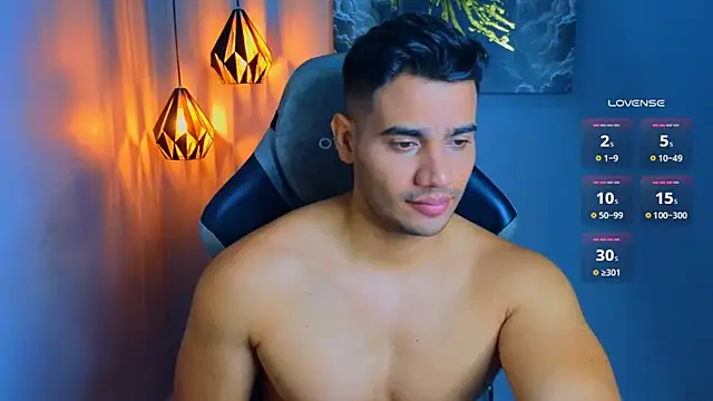 Snapshot of AndresRodriguez1 chatting on 02-19-26, 01:30 AndresRodriguez1 online show from 02-19-26, 01:30