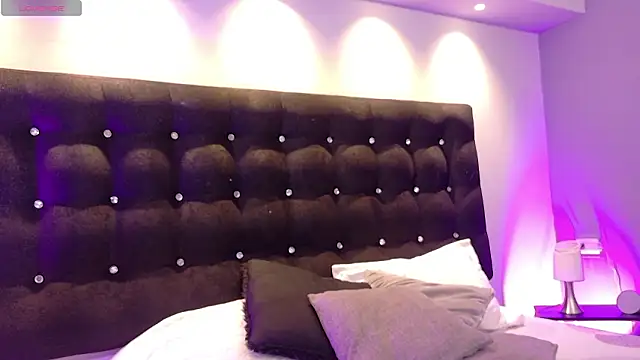 Snapshot of Aitana_Oliveira chatting on 02-12-26, 07:57 Aitana Oliveira online show from 02-12-26, 07:57