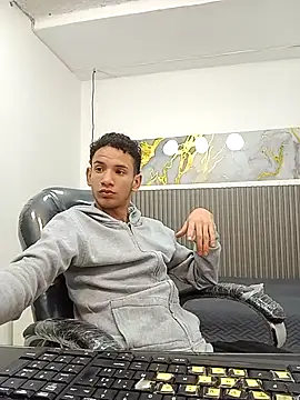 Snapshot of JDWhite18 chatting on 02-14-26, 04:02 JDWhite18 online show from 02-14-26, 04:02